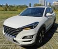 Белый Хендай Туксон, объемом двигателя 2.4 л и пробегом 75 тыс. км за 17300 $, фото 1 на Automoto.ua