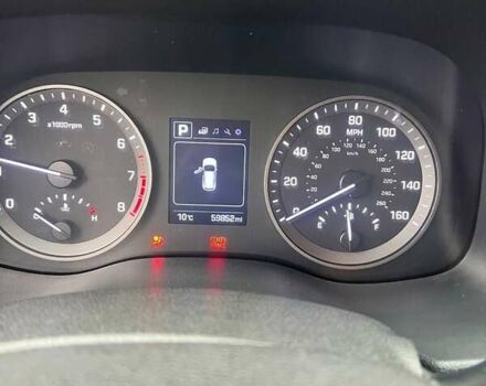 Белый Хендай Туксон, объемом двигателя 2 л и пробегом 96 тыс. км за 16900 $, фото 1 на Automoto.ua