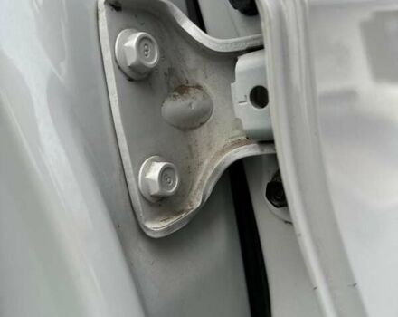 Белый Хендай Туксон, объемом двигателя 2 л и пробегом 131 тыс. км за 17600 $, фото 20 на Automoto.ua