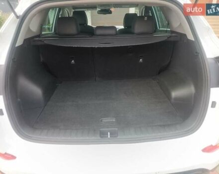 Білий Хендай Туксон, об'ємом двигуна 2 л та пробігом 169 тис. км за 19999 $, фото 90 на Automoto.ua