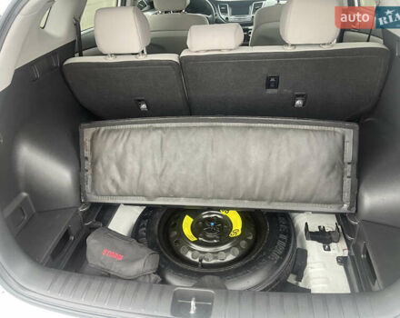 Белый Хендай Туксон, объемом двигателя 2 л и пробегом 91 тыс. км за 15900 $, фото 40 на Automoto.ua