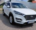 Белый Хендай Туксон, объемом двигателя 2 л и пробегом 161 тыс. км за 21700 $, фото 4 на Automoto.ua