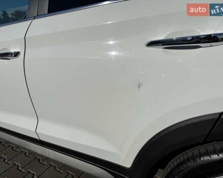 Белый Хендай Туксон, объемом двигателя 2 л и пробегом 97 тыс. км за 24800 $, фото 14 на Automoto.ua