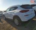 Белый Хендай Туксон, объемом двигателя 2 л и пробегом 105 тыс. км за 4900 $, фото 1 на Automoto.ua