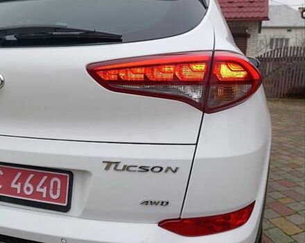 Білий Хендай Туксон, об'ємом двигуна 2 л та пробігом 169 тис. км за 19999 $, фото 19 на Automoto.ua