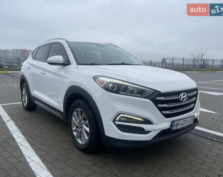Белый Хендай Туксон, объемом двигателя 2 л и пробегом 91 тыс. км за 15900 $, фото 1 на Automoto.ua