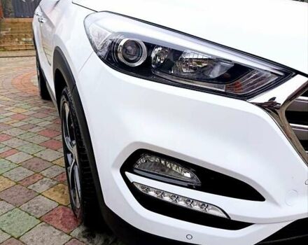 Білий Хендай Туксон, об'ємом двигуна 2 л та пробігом 169 тис. км за 19999 $, фото 100 на Automoto.ua