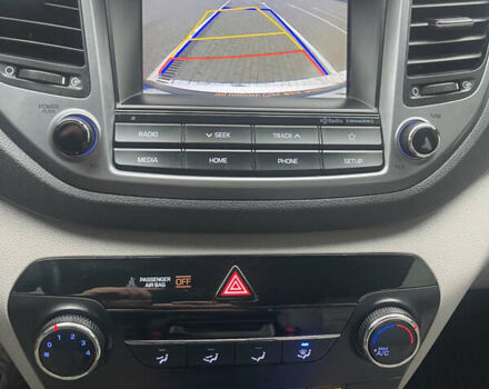 Белый Хендай Туксон, объемом двигателя 2 л и пробегом 91 тыс. км за 15900 $, фото 33 на Automoto.ua