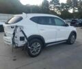 Белый Хендай Туксон, объемом двигателя 2 л и пробегом 129 тыс. км за 10800 $, фото 2 на Automoto.ua