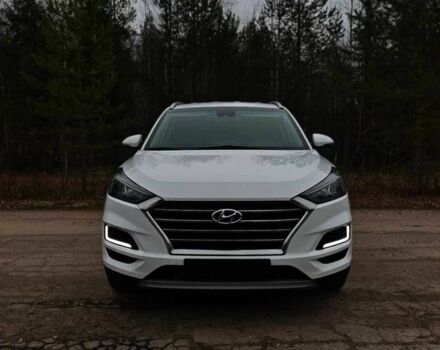 Белый Хендай Туксон, объемом двигателя 2 л и пробегом 75 тыс. км за 13500 $, фото 1 на Automoto.ua