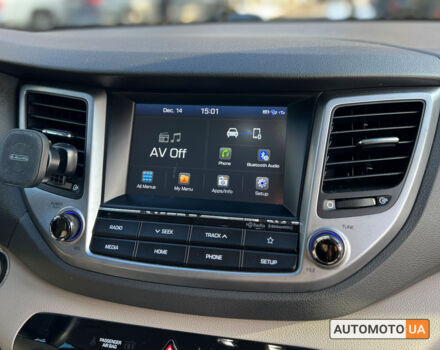 Білий Хендай Туксон, об'ємом двигуна 2.4 л та пробігом 67 тис. км за 19700 $, фото 10 на Automoto.ua