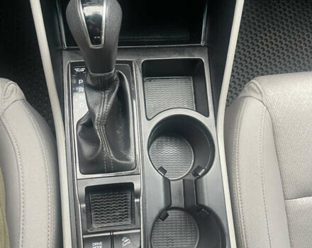 Белый Хендай Туксон, объемом двигателя 2 л и пробегом 91 тыс. км за 15900 $, фото 36 на Automoto.ua