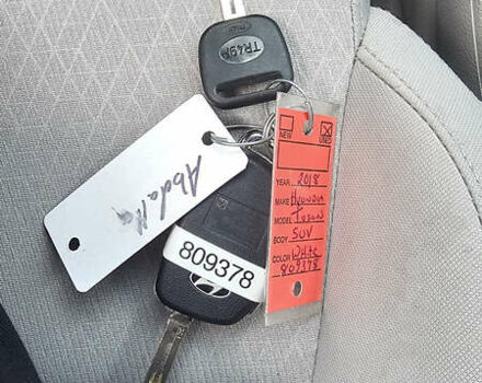 Білий Хендай Туксон, об'ємом двигуна 2 л та пробігом 66 тис. км за 12999 $, фото 22 на Automoto.ua