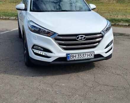 Белый Хендай Туксон, объемом двигателя 2 л и пробегом 92 тыс. км за 22000 $, фото 1 на Automoto.ua
