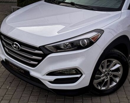 Белый Хендай Туксон, объемом двигателя 2 л и пробегом 90 тыс. км за 13800 $, фото 1 на Automoto.ua