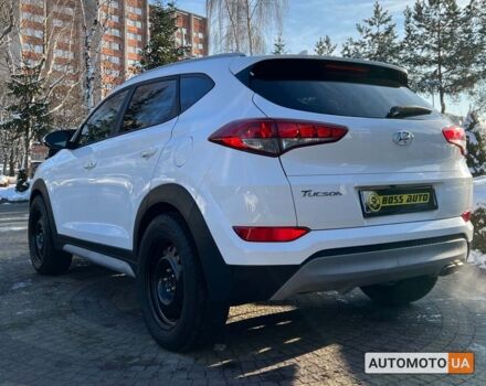 Білий Хендай Туксон, об'ємом двигуна 2.4 л та пробігом 67 тис. км за 19700 $, фото 4 на Automoto.ua