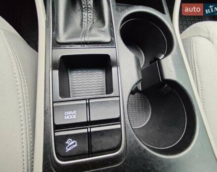 Белый Хендай Туксон, объемом двигателя 2.36 л и пробегом 75 тыс. км за 16700 $, фото 28 на Automoto.ua