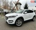 Белый Хендай Туксон, объемом двигателя 2 л и пробегом 131 тыс. км за 17600 $, фото 2 на Automoto.ua