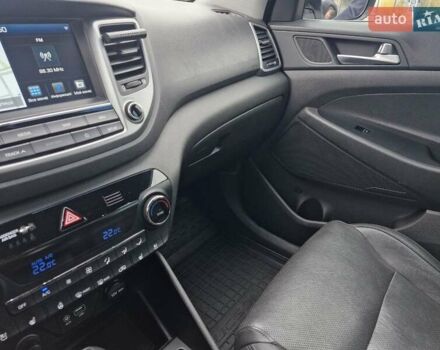 Белый Хендай Туксон, объемом двигателя 2 л и пробегом 111 тыс. км за 19999 $, фото 30 на Automoto.ua