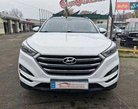 Белый Хендай Туксон, объемом двигателя 2 л и пробегом 111 тыс. км за 19999 $, фото 2 на Automoto.ua