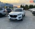 Белый Хендай Туксон, объемом двигателя 2 л и пробегом 188 тыс. км за 21900 $, фото 1 на Automoto.ua
