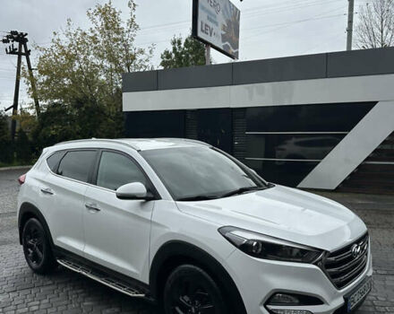 Хендай Туксон 2018 у Львові на Automoto.ua Білий Хендай Туксон, об'ємом двигуна 2 л та пробігом 151 тис. км за 20900 $, фото 1 на Automoto.ua