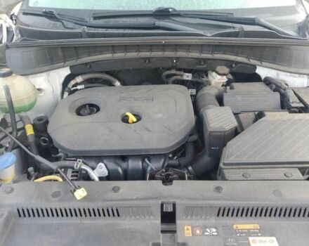 Белый Хендай Туксон, объемом двигателя 2 л и пробегом 129 тыс. км за 10800 $, фото 10 на Automoto.ua