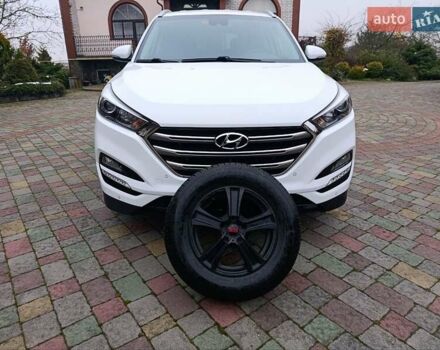 Білий Хендай Туксон, об'ємом двигуна 2 л та пробігом 169 тис. км за 19999 $, фото 21 на Automoto.ua