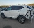 Белый Хендай Туксон, объемом двигателя 2 л и пробегом 129 тыс. км за 10800 $, фото 1 на Automoto.ua