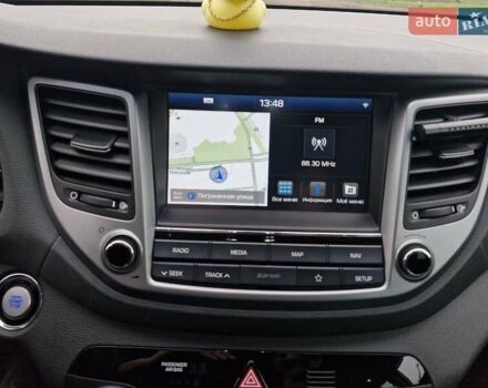 Белый Хендай Туксон, объемом двигателя 2 л и пробегом 111 тыс. км за 19999 $, фото 26 на Automoto.ua