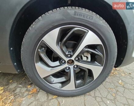 Белый Хендай Туксон, объемом двигателя 2.36 л и пробегом 75 тыс. км за 16700 $, фото 32 на Automoto.ua