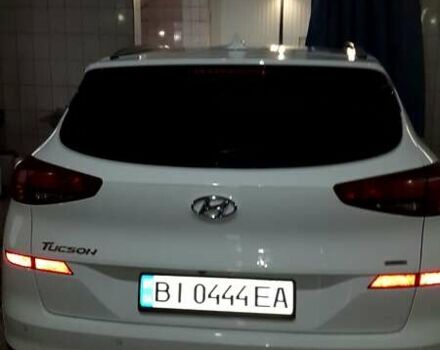 Білий Хендай Туксон, об'ємом двигуна 2 л та пробігом 82 тис. км за 25000 $, фото 2 на Automoto.ua