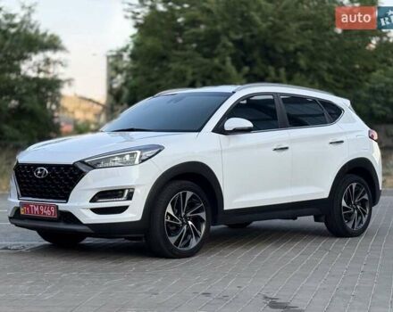 Белый Хендай Туксон, объемом двигателя 2 л и пробегом 119 тыс. км за 23500 $, фото 28 на Automoto.ua