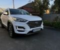 Белый Хендай Туксон, объемом двигателя 2 л и пробегом 261 тыс. км за 19999 $, фото 3 на Automoto.ua