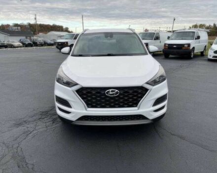 Белый Хендай Туксон, объемом двигателя 2.4 л и пробегом 34 тыс. км за 9100 $, фото 1 на Automoto.ua