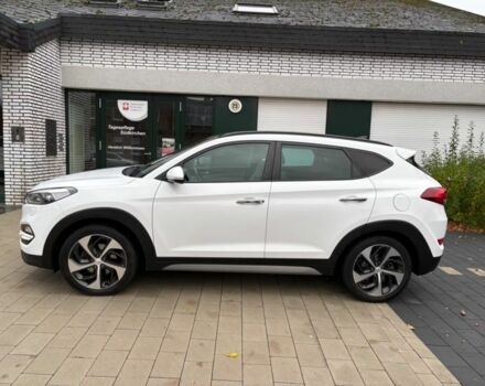 Білий Хендай Туксон, об'ємом двигуна 0 л та пробігом 74 тис. км за 15000 $, фото 1 на Automoto.ua