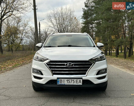 Білий Хендай Туксон, об'ємом двигуна 2 л та пробігом 101 тис. км за 17800 $, фото 1 на Automoto.ua