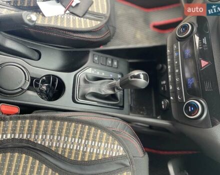 Білий Хендай Туксон, об'ємом двигуна 2 л та пробігом 40 тис. км за 20700 $, фото 15 на Automoto.ua