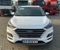 Белый Хендай Туксон, объемом двигателя 2 л и пробегом 151 тыс. км за 25500 $, фото 1 на Automoto.ua