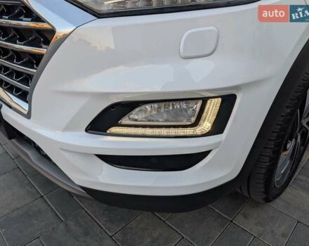 Білий Хендай Туксон, об'ємом двигуна 1.6 л та пробігом 152 тис. км за 21950 $, фото 28 на Automoto.ua