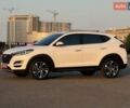 Белый Хендай Туксон, объемом двигателя 2 л и пробегом 119 тыс. км за 23500 $, фото 17 на Automoto.ua