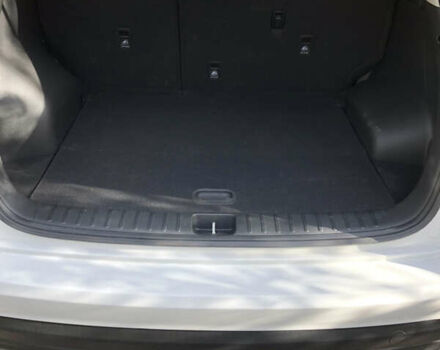 Белый Хендай Туксон, объемом двигателя 2 л и пробегом 25 тыс. км за 15900 $, фото 9 на Automoto.ua