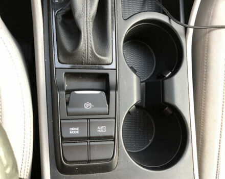 Белый Хендай Туксон, объемом двигателя 2 л и пробегом 25 тыс. км за 15900 $, фото 16 на Automoto.ua