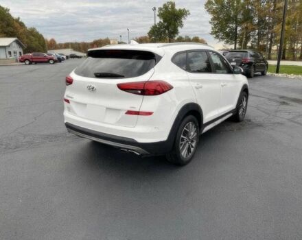 Белый Хендай Туксон, объемом двигателя 2.4 л и пробегом 34 тыс. км за 9100 $, фото 7 на Automoto.ua