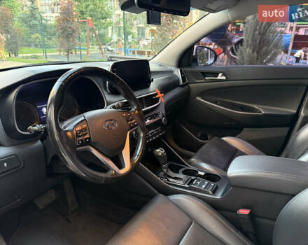 Белый Хендай Туксон, объемом двигателя 2 л и пробегом 167 тыс. км за 22499 $, фото 11 на Automoto.ua