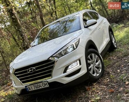 Білий Хендай Туксон, об'ємом двигуна 2 л та пробігом 51 тис. км за 17900 $, фото 17 на Automoto.ua