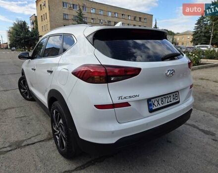 Белый Хендай Туксон, объемом двигателя 2 л и пробегом 71 тыс. км за 22800 $, фото 8 на Automoto.ua