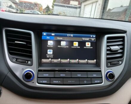 Білий Хендай Туксон, об'ємом двигуна 0 л та пробігом 74 тис. км за 15000 $, фото 5 на Automoto.ua