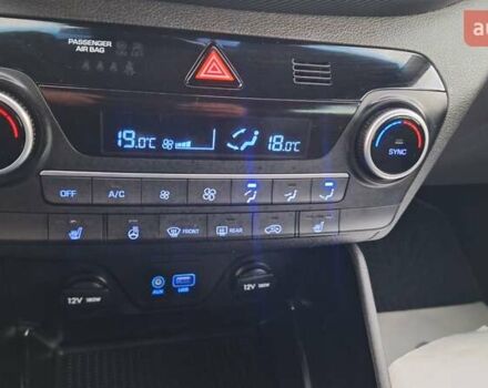 Белый Хендай Туксон, объемом двигателя 1.6 л и пробегом 188 тыс. км за 17900 $, фото 27 на Automoto.ua