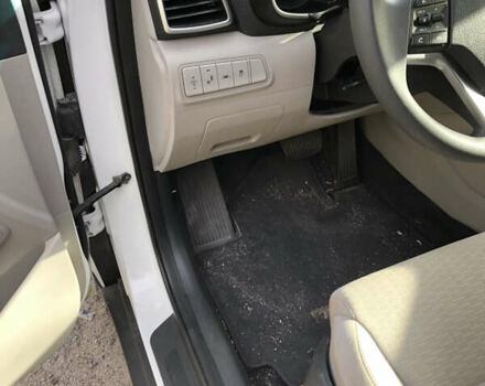 Белый Хендай Туксон, объемом двигателя 2 л и пробегом 25 тыс. км за 15900 $, фото 14 на Automoto.ua